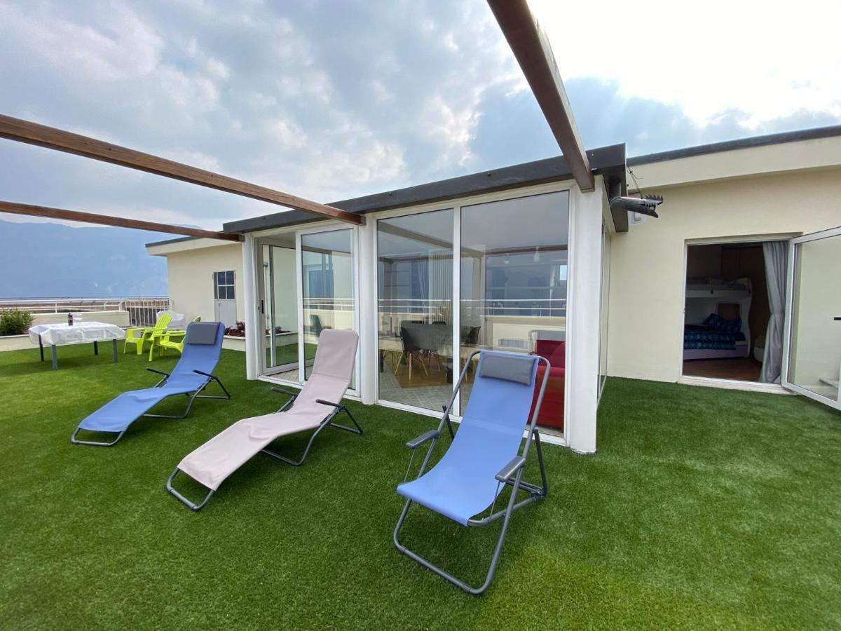 Attico With Big Terrace In Residence With Pool Valbrona Exteriér fotografie