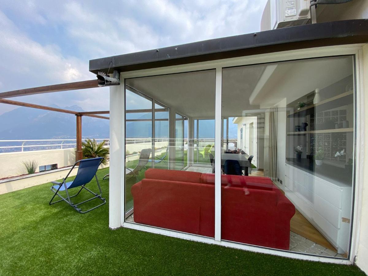 Attico With Big Terrace In Residence With Pool Valbrona Exteriér fotografie