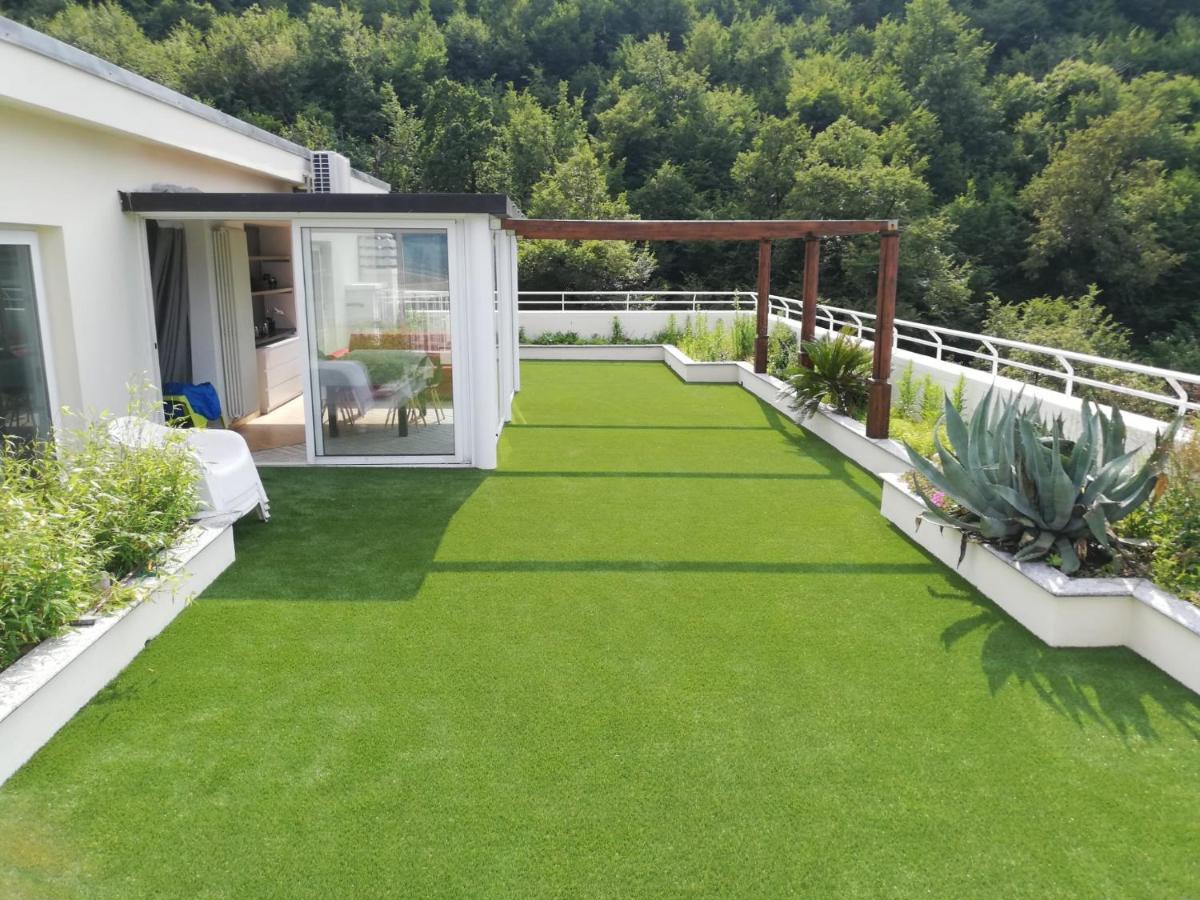 Attico With Big Terrace In Residence With Pool Valbrona Exteriér fotografie